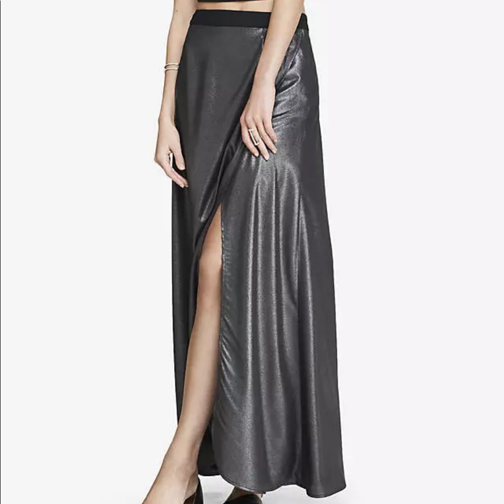 Express Silver Gray Metallic Shiny Maxi Long Skirt Front Slit Size 4 High Waist
